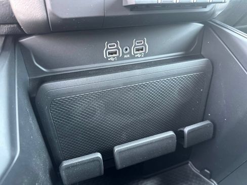 New 2026 RAM 1500 Express AWD/4WD image 19