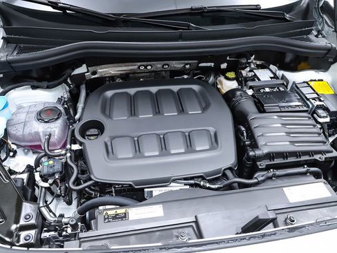 New 2026 Volkswagen Tiguan SE image 28