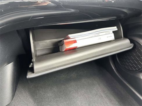 Used 2022 Toyota Prius Prime XLE image 41