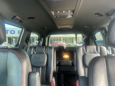 Used 2019 Dodge Grand Caravan GT FWD image 27