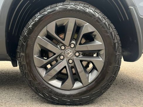 Used 2023 Honda Ridgeline Sport image 10