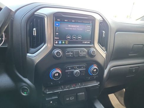 Used 2021 Chevrolet Silverado 1500 LT Trail Boss w/ Bed Protection Package AWD/4WD image 16