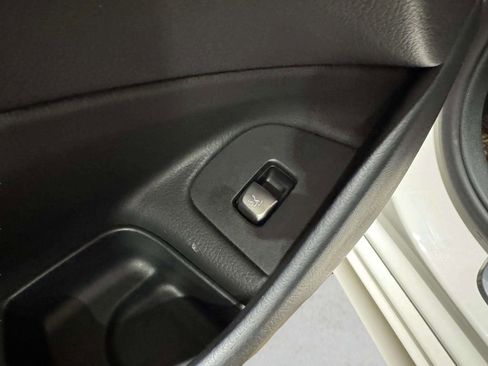 Used 2018 Mercedes-Benz E 300 4MATIC image 10
