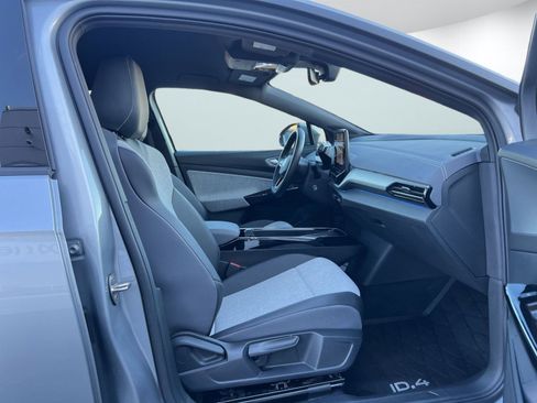 Used 2023 Volkswagen ID.4 Pro image 27