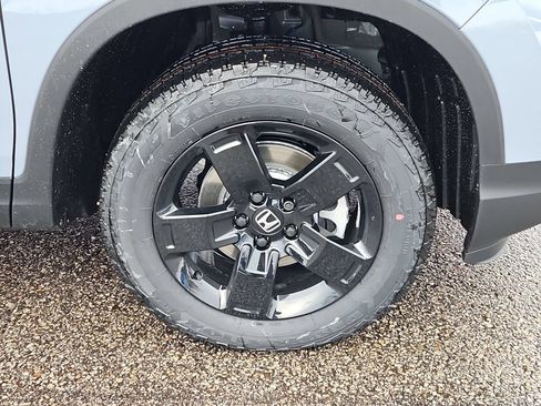 New 2026 Honda Ridgeline Black Edition image 4