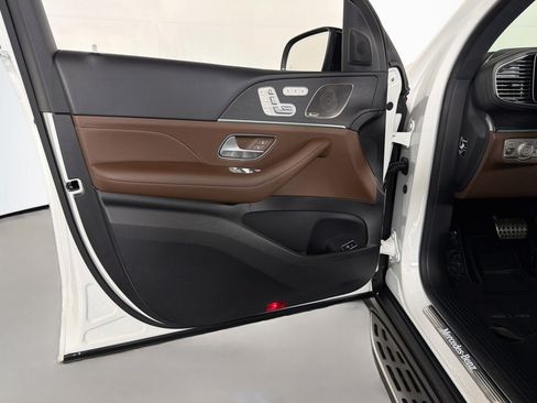 Certified 2024 Mercedes-Benz GLS 450 4MATIC image 22