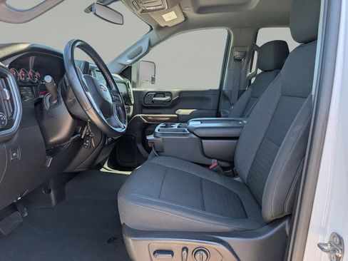 Used 2023 Chevrolet Silverado 2500 LT AWD/4WD image 17
