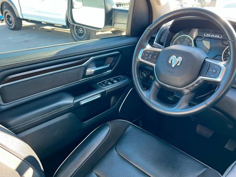 Used 2022 RAM 1500 Laramie image 12