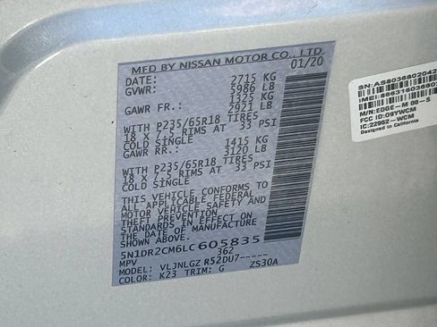 Used 2020 Nissan Pathfinder SL AWD/4WD image 43