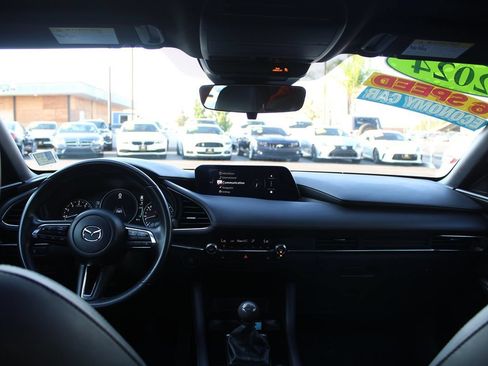 Used 2024 MAZDA MAZDA3 s FWD image 24