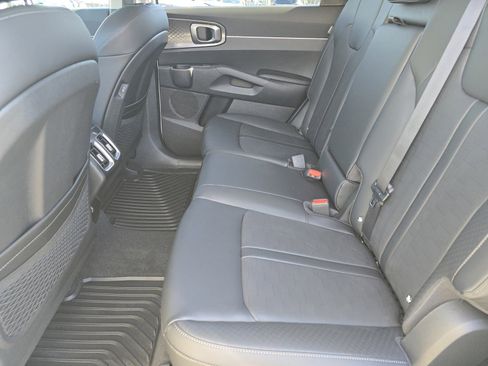 New 2026 Kia Sorento S image 9