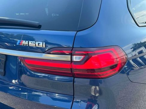 Used 2020 BMW X7 M50i w/ Dynamic Handling Package AWD/4WD image 10
