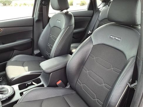 Used 2022 Kia Forte GT-Line w/ GT-Line Premium Package FWD image 15