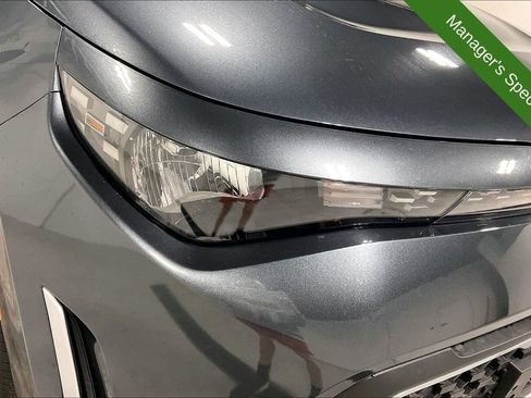 Used 2025 Kia Soul LX w/ LX Technology Package FWD image 35