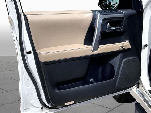 Used 2017 Toyota 4Runner Limited RWD image 22