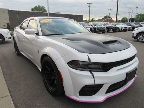 Used 2021 Dodge Charger SRT Hellcat RWD image 4