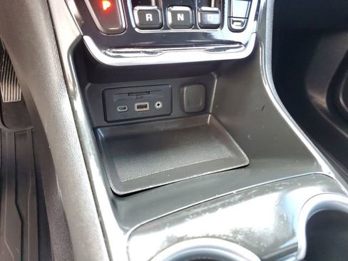 Used 2019 GMC Terrain SLT w/ Preferred Package image 23