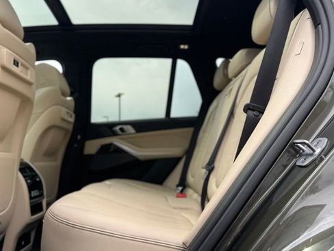 Used 2021 BMW X5 xDrive45e w/ Premium Package AWD/4WD image 17
