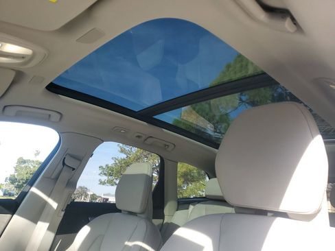 Certified 2025 Volvo XC60 B5 Ultra image 28