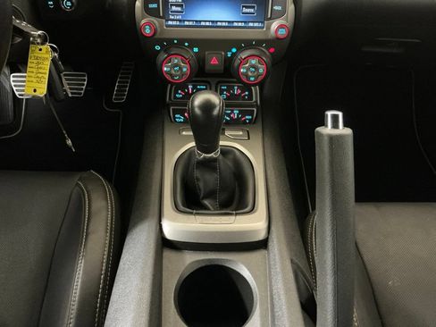 Used 2015 Chevrolet Camaro SS RWD image 12