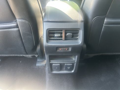 Used 2015 Ford Edge Titanium w/ Equipment Group 301A AWD/4WD image 19