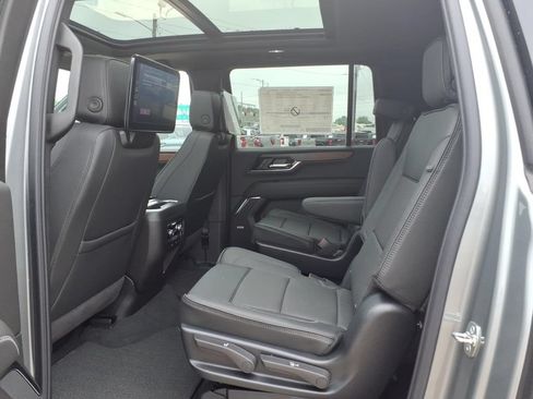 New 2026 GMC Yukon XL Denali AWD/4WD image 14