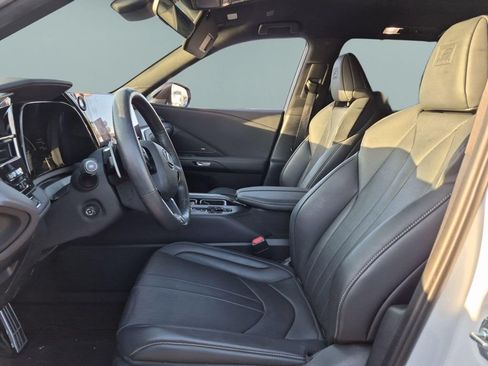 Used 2024 Lexus TX 500h AWD w/ Technology Package image 16