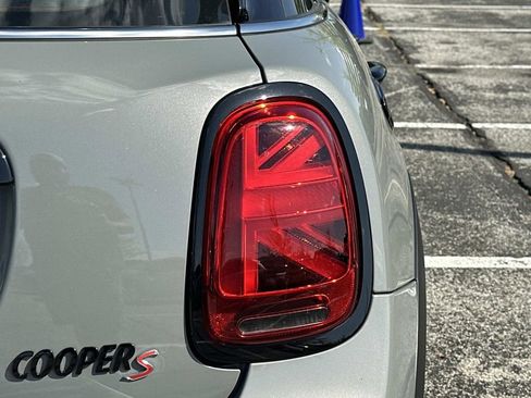 Used 2022 MINI Cooper S image 9