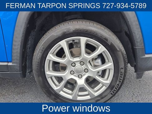 Used 2022 Jeep Compass Latitude w/ Sun and Sound Group AWD/4WD image 13