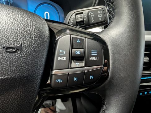 Used 2025 Ford Escape Platinum image 21