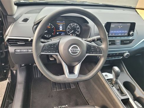 Certified 2022 Nissan Altima 2.5 S image 30