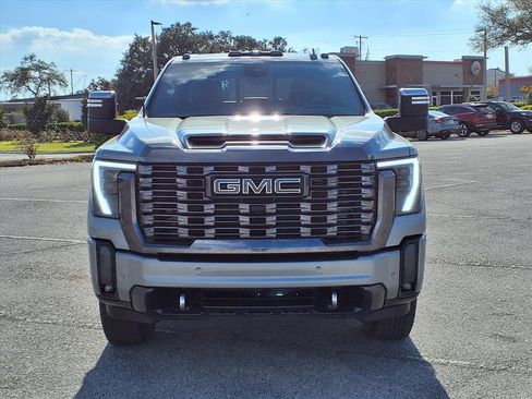 Used 2024 GMC Sierra 2500 Denali Ultimate image 2