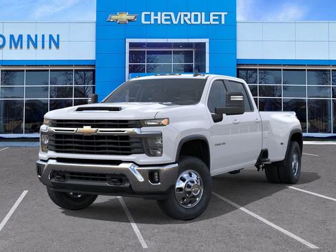 New 2026 Chevrolet Silverado 3500 LT image 6