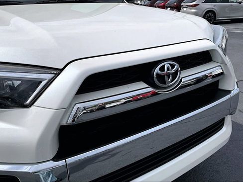 Used 2015 Toyota 4Runner Limited image 28