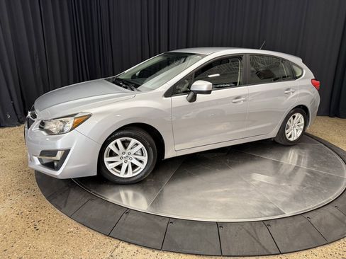 Used 2015 Subaru Impreza 2.0i Premium AWD/4WD image 4