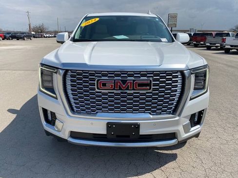 Used 2024 GMC Yukon XL Denali w/ Max Trailering Package image 9