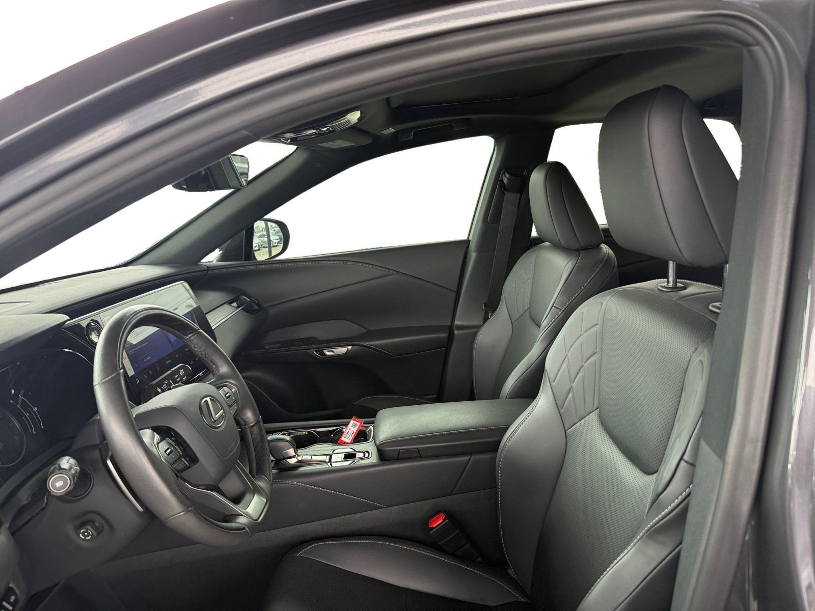 Used 2024 Lexus RX 350 Premium w/ Convenience Package FWD image 9