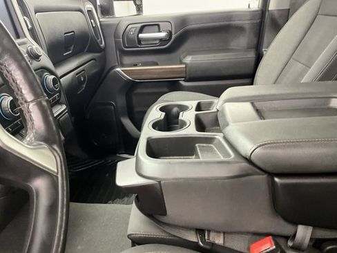 Used 2021 Chevrolet Silverado 2500 LT w/ Convenience Package image 19