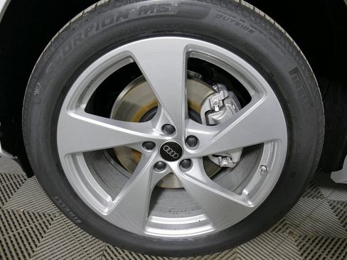 New 2025 Audi Q5 Premium Plus image 9