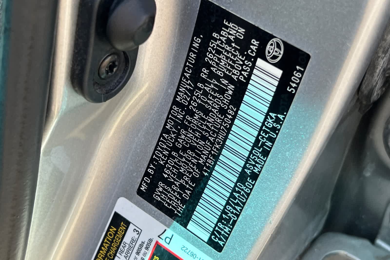 Used 2017 Toyota Camry XLE w/ Moonroof Package FWD image 33