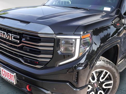 Used 2024 GMC Sierra 1500 AT4 w/ Technology Package AWD/4WD image 3