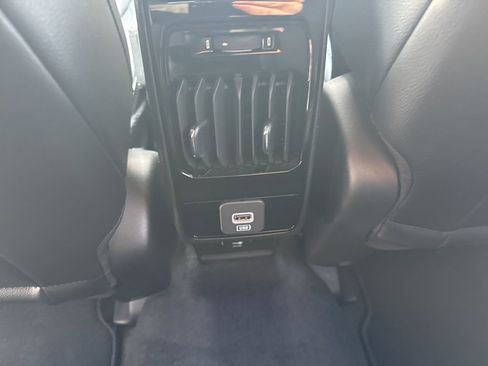 New 2026 Jeep Compass Latitude AWD/4WD image 19