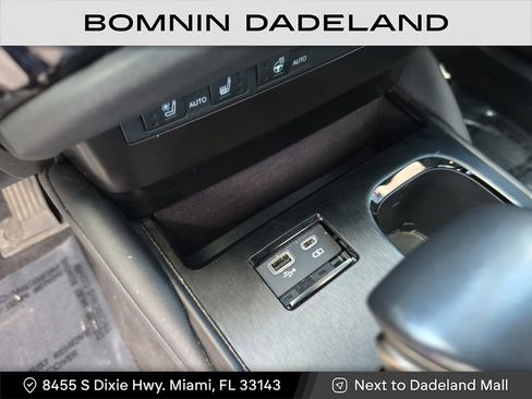 Used 2024 Lexus ES 350 w/ Premium Package image 25