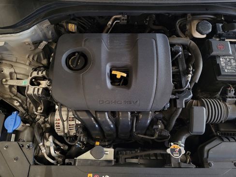 Used 2020 Hyundai Elantra Value Edition FWD image 30