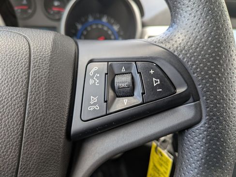 Used 2016 Chevrolet Cruze L image 15