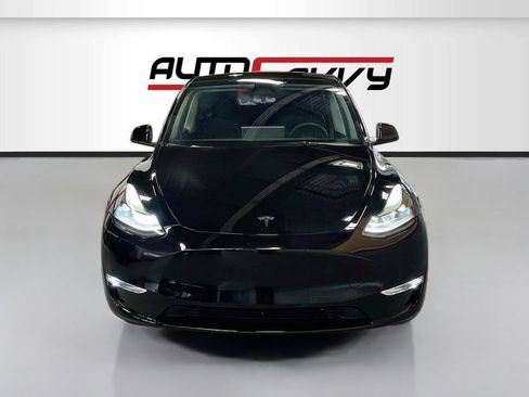 Used 2024 Tesla Model Y Performance AWD/4WD image 2