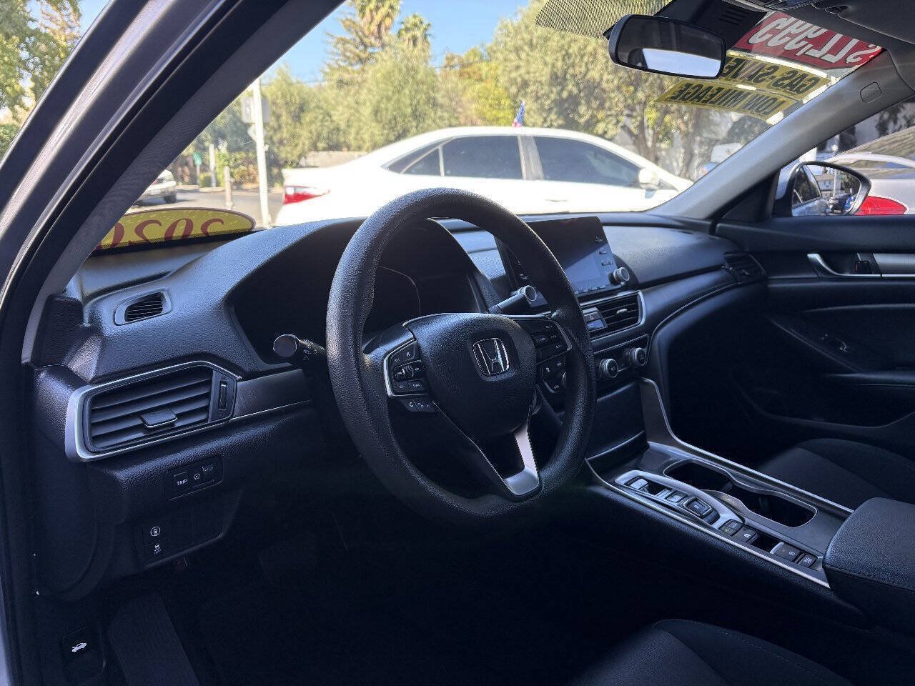 Used 2020 Honda Accord Hybrid image 11