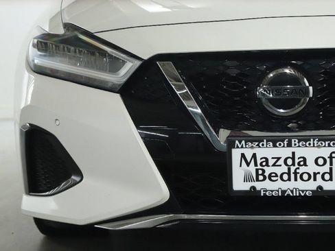 Used 2019 Nissan Maxima 3.5 SL w/ Floor Mat Group FWD image 6