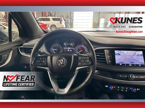 Used 2024 Buick Enclave Essence image 41