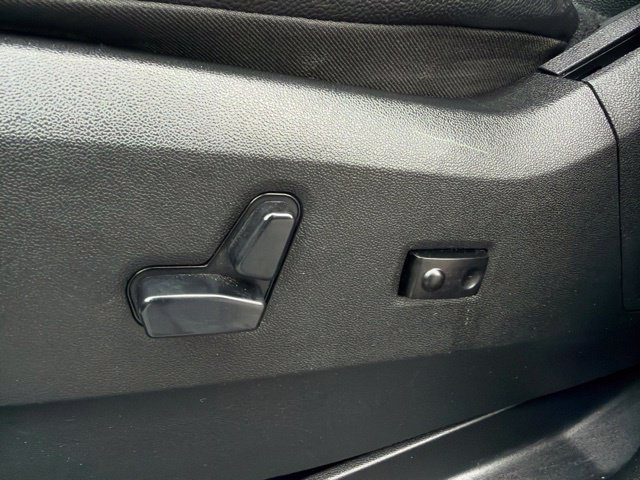 Used 2018 Dodge Grand Caravan GT FWD image 25